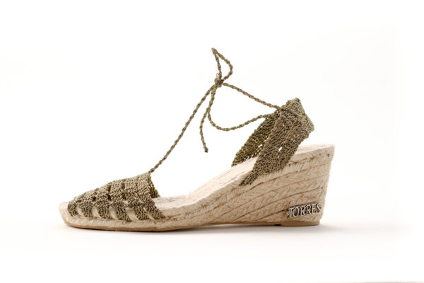 Cuña calada oro viejo Cuña calada oro viejo